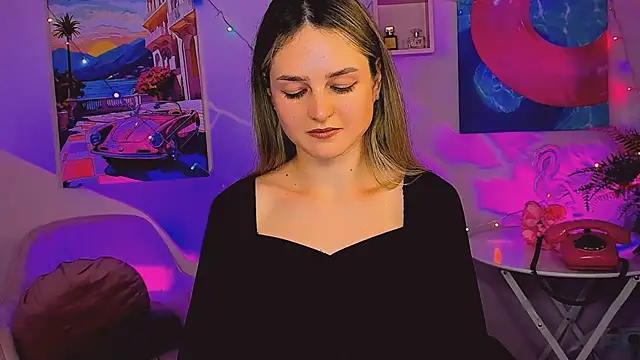 Snapshot of DeboraLarson chatting on December 28, 12:45 pm DeboraLarson online show from December 28, 12:45 pm