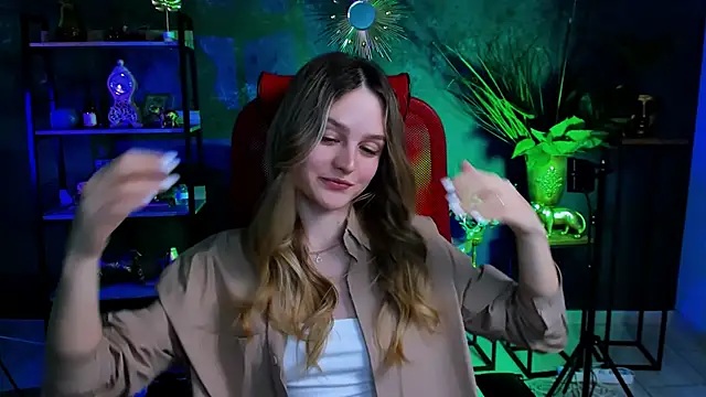 Snapshot of DeboraLarson chatting on February 13, 11:17 am DeboraLarson online show from February 13, 11:17 am