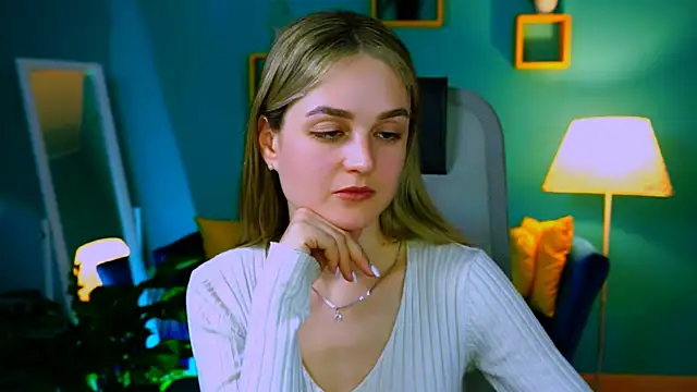 Snapshot of DeboraLarson chatting on March 9, 2:32 pm DeboraLarson online show from March 9, 2:32 pm