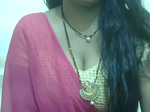 Snapshot of HOT-SEEMAA chatting on June 21, 5:04 pm HOT-SEEMAA online show from June 21, 5:04 pm