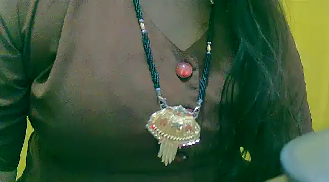 Snapshot of LOVE-SUSHILA chatting on February 13, 9:41 am LOVE-SUSHILA online show from February 13, 9:41 am