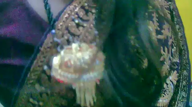 Snapshot of LOVE-SUSHILA chatting on February 18, 6:04 pm LOVE-SUSHILA online show from February 18, 6:04 pm