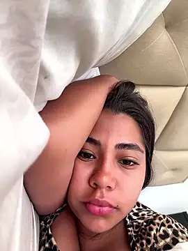 Snapshot of darsha_90 chatting on January 19, 1:59 pm darsha 90 online show from January 19, 1:59 pm