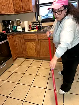 tillymarie34 online show from November 9, 10:30 pm