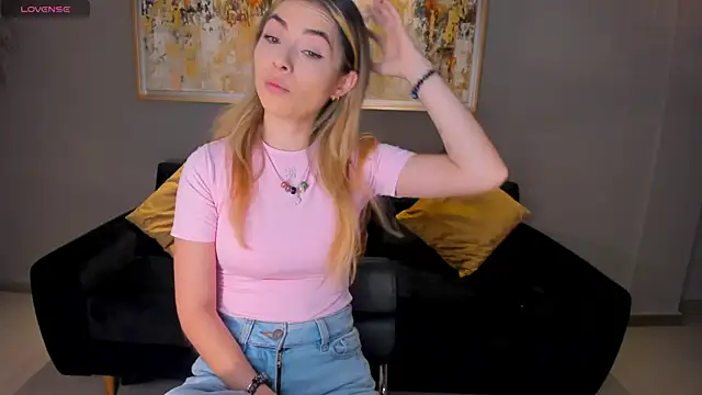 StacyWoods online show from July 14, 11:49 am