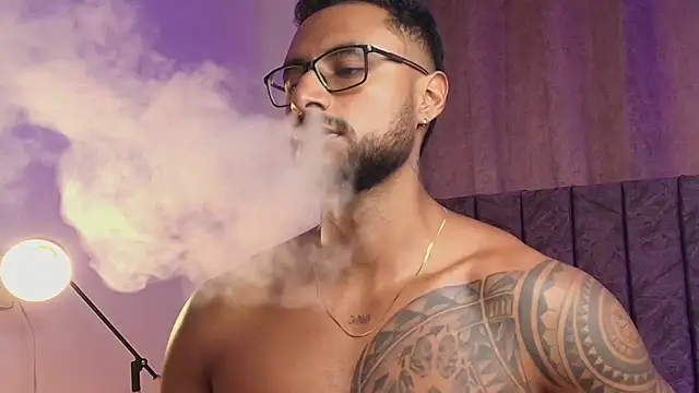 LiamGarcia1 online show from February 7, 4:46 pm