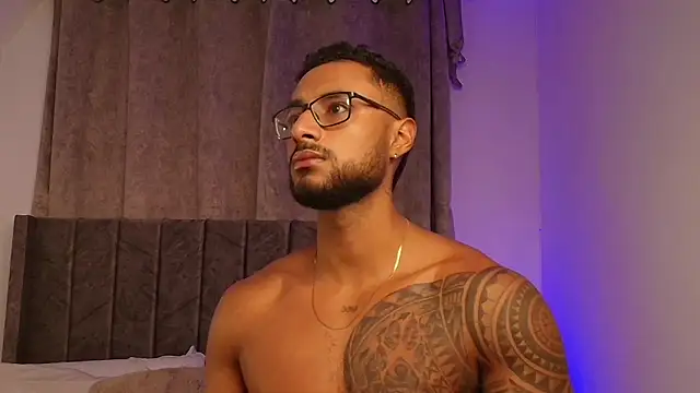 LiamGarcia1 online show from February 8, 1:22 pm