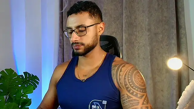 LiamGarcia1 online show from February 28, 6:52 pm