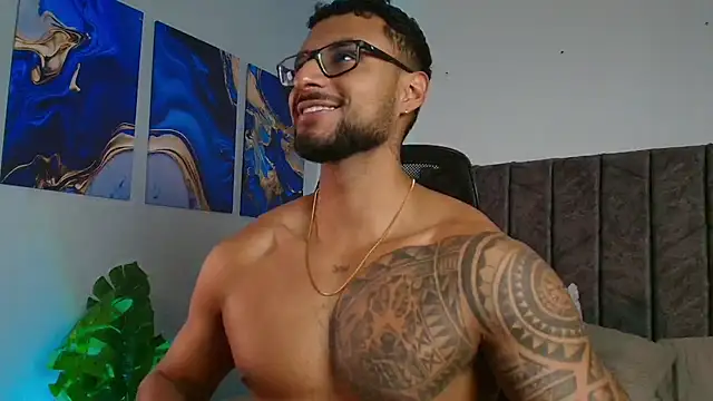 LiamGarcia1 online show from September 17, 1:57 pm