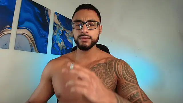 LiamGarcia1 online show from February 14, 6:48 pm