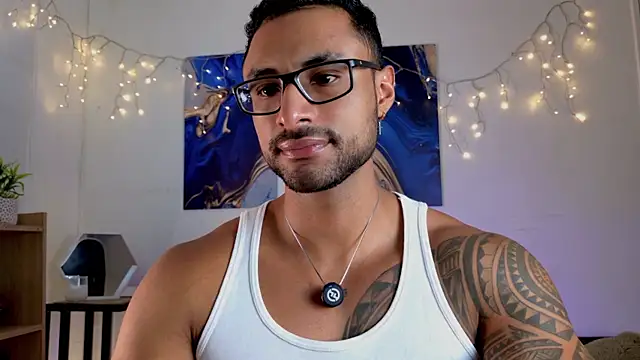LiamGarcia1 online show from July 25, 4:59 pm