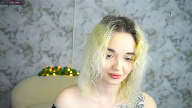Ashley S online show from April 30, 10:25 pm