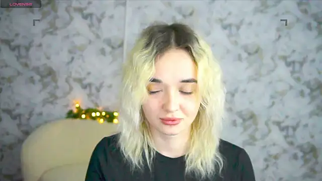 Ashley S online show from May 3, 10:27 pm