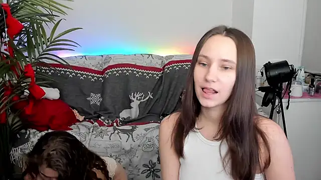 HotCaramellsTV online show from December 21, 1:21 pm