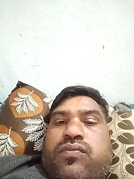 Snapshot of pintuS40 chatting on January 13, 4:41 pm pintuS40 online show from January 13, 4:41 pm