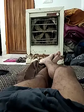 Snapshot of pintuS40 chatting on March 1, 7:19 am pintuS40 online show from March 1, 7:19 am