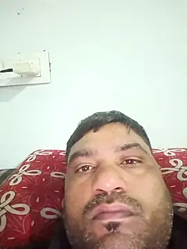 pintuS40 online show from January 7, 11:51 pm