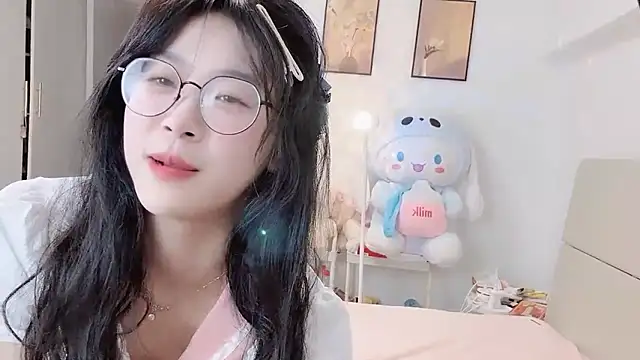 Luminous163 online show from November 7, 1:22 pm