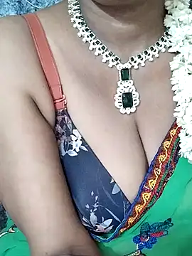 sophia600 online show from December 15, 7:10 pm