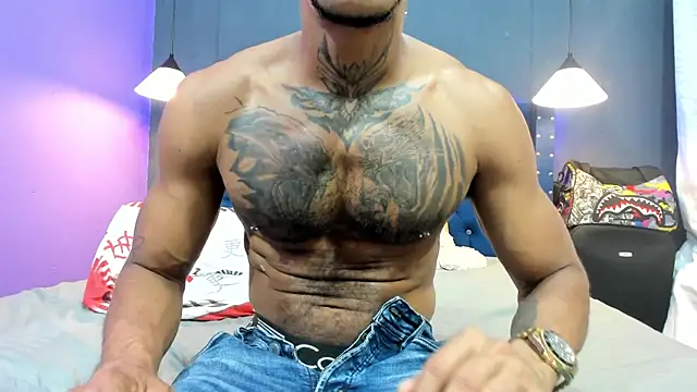 Snapshot of Salomon_koude chatting on December 17, 6:08 am Salomon koude online show from December 17, 6:08 am