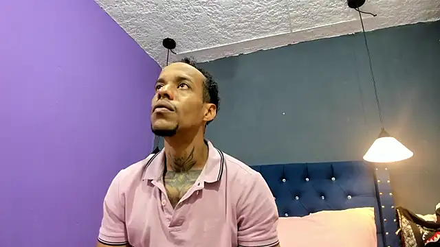 Snapshot of Salomon_koude chatting on December 18, 7:53 pm Salomon koude online show from December 18, 7:53 pm