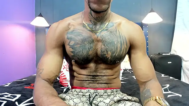 Snapshot of Salomon_koude chatting on January 9, 7:44 am Salomon koude online show from January 9, 7:44 am