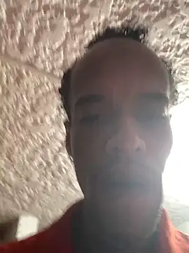 Snapshot of Salomon_koude chatting on January 14, 9:52 pm Salomon koude online show from January 14, 9:52 pm