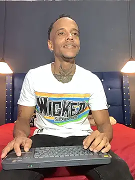 Snapshot of Salomon_koude chatting on January 17, 10:35 pm Salomon koude online show from January 17, 10:35 pm