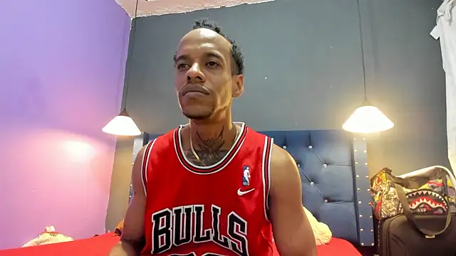 Snapshot of Salomon_koude chatting on February 3, 8:47 pm Salomon koude online show from February 3, 8:47 pm