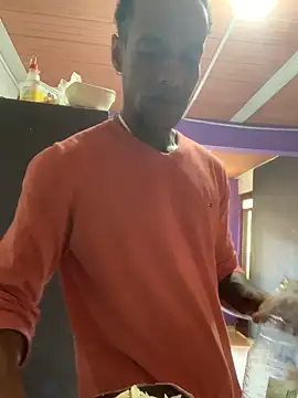 Snapshot of Salomon_koude chatting on February 5, 8:02 pm Salomon koude online show from February 5, 8:02 pm