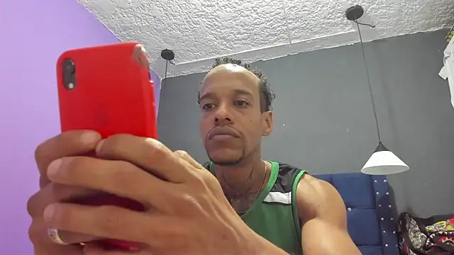 Snapshot of Salomon_koude chatting on February 10, 4:33 pm Salomon koude online show from February 10, 4:33 pm