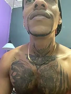 Snapshot of Salomon_koude chatting on February 18, 5:42 pm Salomon koude online show from February 18, 5:42 pm