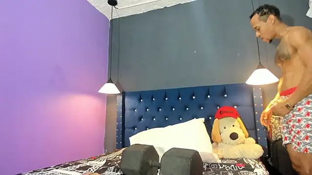 Snapshot of Salomon_koude chatting on February 23, 6:49 pm Salomon koude online show from February 23, 6:49 pm