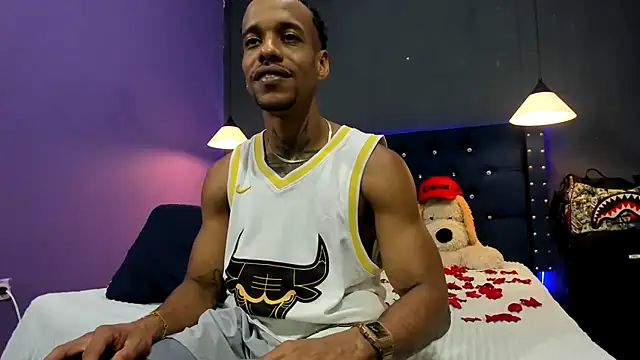 Snapshot of Salomon_koude chatting on March 3, 8:48 pm Salomon koude online show from March 3, 8:48 pm