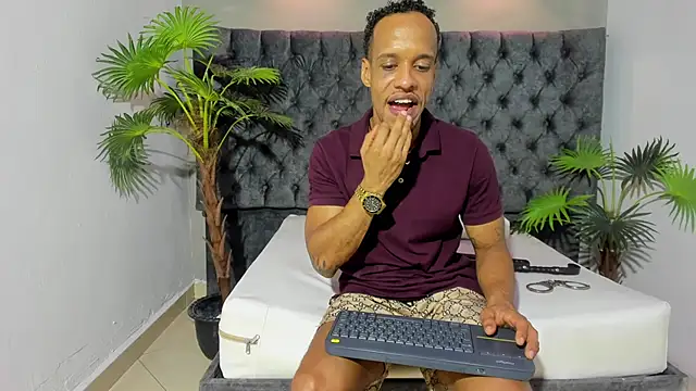 Salomon koude online show from April 30, 8:57 pm