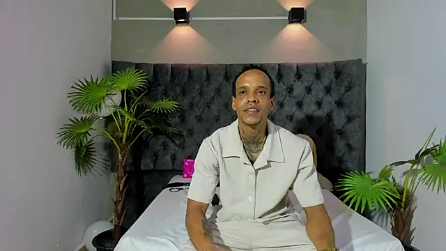 Snapshot of Salomon_koude chatting on May 31, 4:31 am Salomon koude online show from May 31, 4:31 am