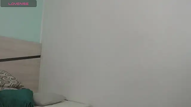 Snapshot of sussy_leon chatting on December 19, 7:07 pm sussy leon online show from December 19, 7:07 pm