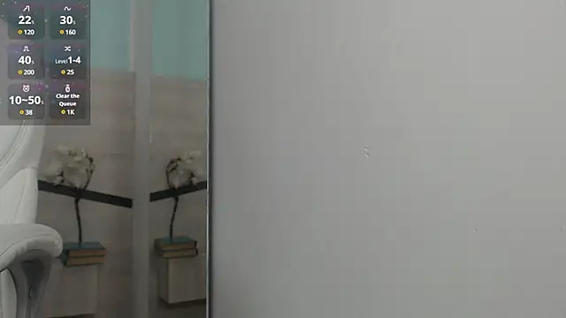 Snapshot of sussy_leon chatting on January 27, 12:16 pm sussy leon online show from January 27, 12:16 pm