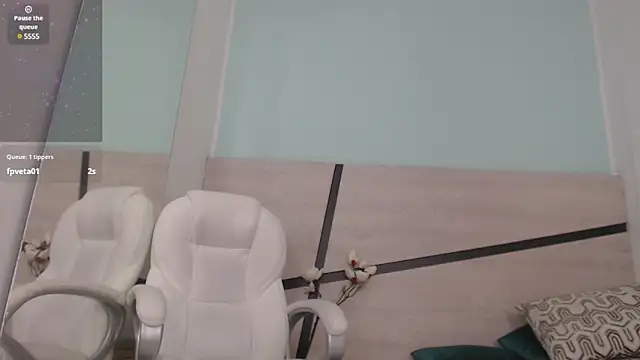 Snapshot of sussy_leon chatting on March 10, 7:18 pm sussy leon online show from March 10, 7:18 pm