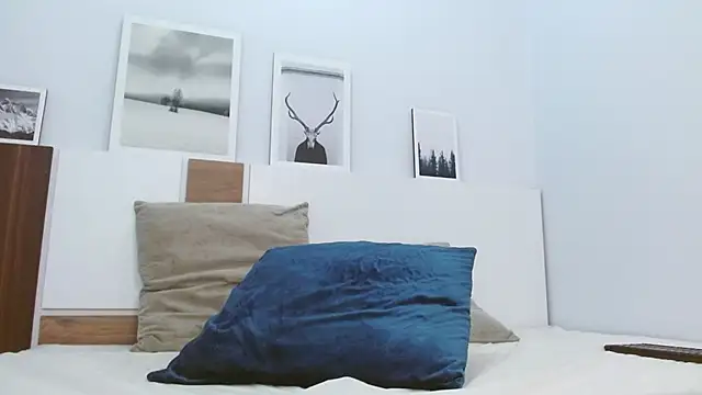 Snapshot of sussy_leon chatting on March 15, 5:04 pm sussy leon online show from March 15, 5:04 pm