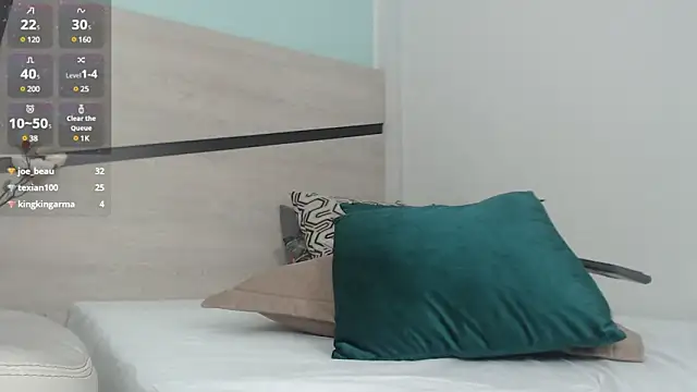 Snapshot of sussy_leon chatting on March 19, 3:40 pm sussy leon online show from March 19, 3:40 pm