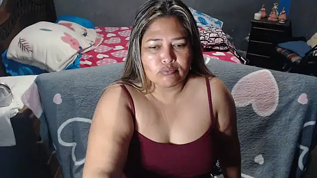Snapshot of CANDYSWEET51 chatting on June 10, 12:04 pm CANDYSWEET51 online show from June 10, 12:04 pm