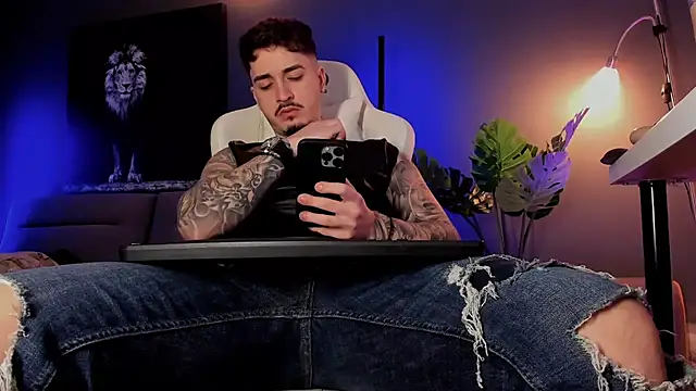 uptomatty online show from February 14, 7:38 am