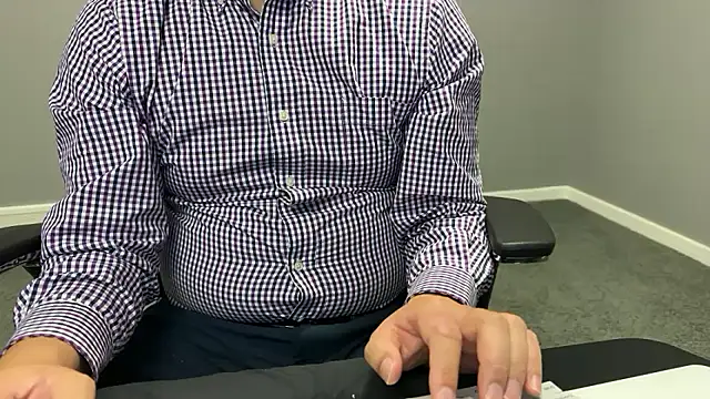Snapshot of nimirole chatting on October 15, 2:28 pm nimirole online show from October 15, 2:28 pm