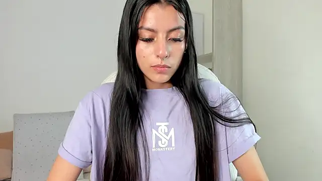 nattaly adams online show from December 20, 9:06 pm