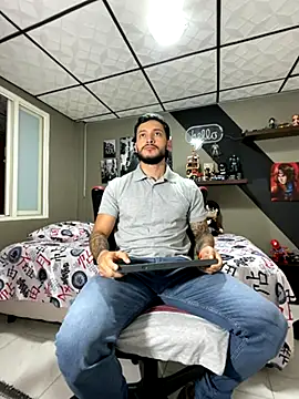 marcel crawford96 online show from September 10, 1:22 pm