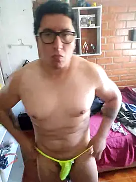 Snapshot of boy_1993 chatting on October 30, 4:08 pm boy 1993 online show from October 30, 4:08 pm