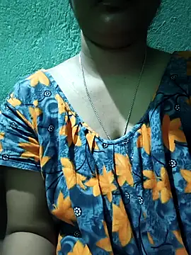 Snapshot of Pari-new chatting on May 9, 9:09 pm Pari-new online show from May 9, 9:09 pm