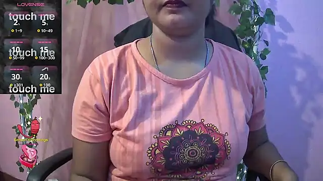 Snapshot of Pari-new chatting on June 1, 4:14 am Pari-new online show from June 1, 4:14 am