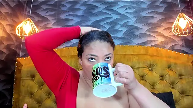NahomiFireSex online show from May 7, 11:59 am